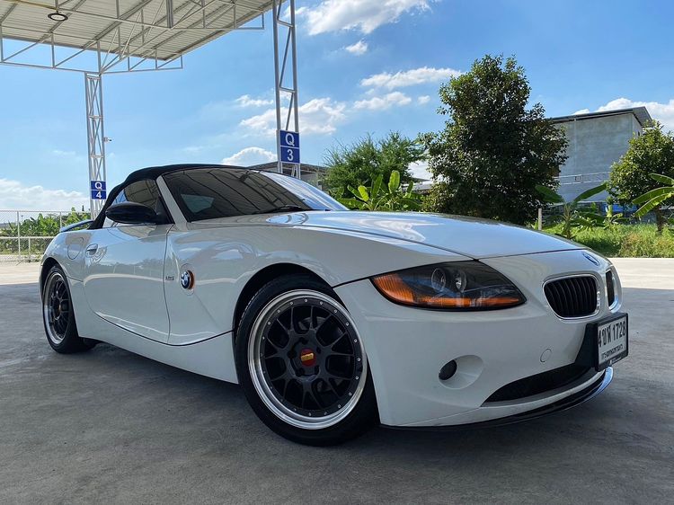 BMW Z4 2005 2.5 sDrive23i Highline Sedan เบนซิน ไม่ติดแก๊ส เกียร์อัตโนมัติ ขาว รูปที่ 2