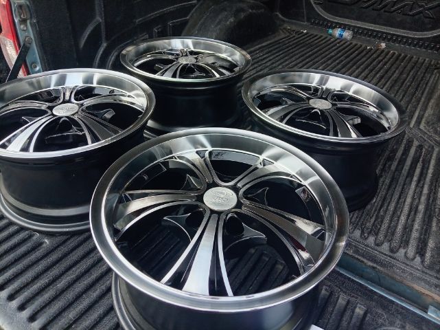 แม็กขอบ 15 5 รู 114 ดำหน้าเงา รูปที่ 5