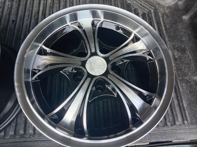 แม็กขอบ 15 5 รู 114 ดำหน้าเงา รูปที่ 4