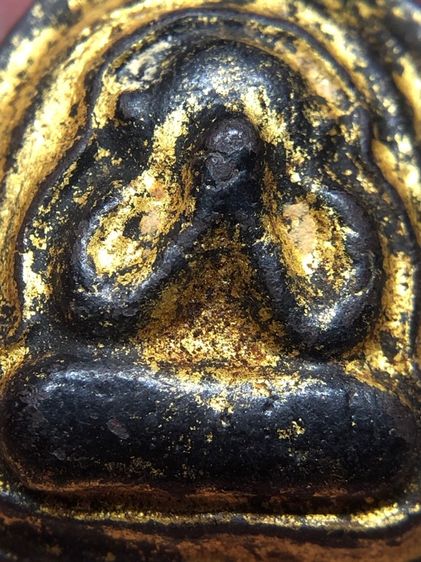 พระปิดตาเนื้อผงคลุกรัก รูปที่ 6