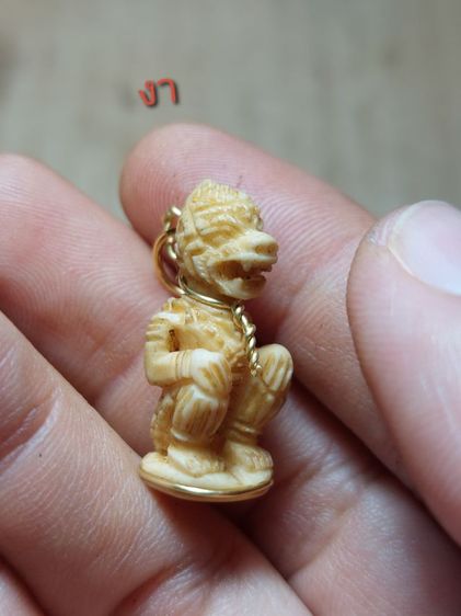 เครื่องรางหนุมานหน้าโขนหลวงพ่อสุ่นวัดศาลากุนเก่าๆ