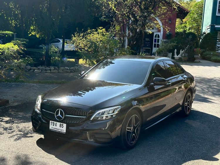 Mercedes-Benz C-Class 2023 C300 Sedan ปลั๊กอินไฮบริด (PHEV) ไม่ติดแก๊ส เกียร์อัตโนมัติ ดำ รูปที่ 3