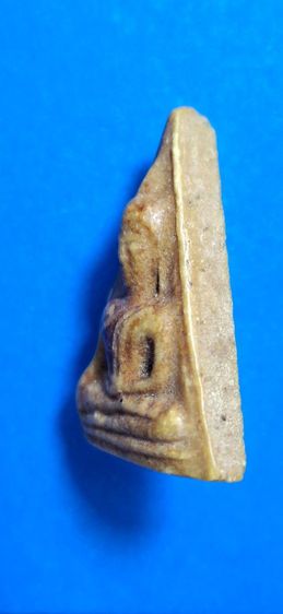 พระนางพญาหลวงพ่อกวยปี17 รูปที่ 4