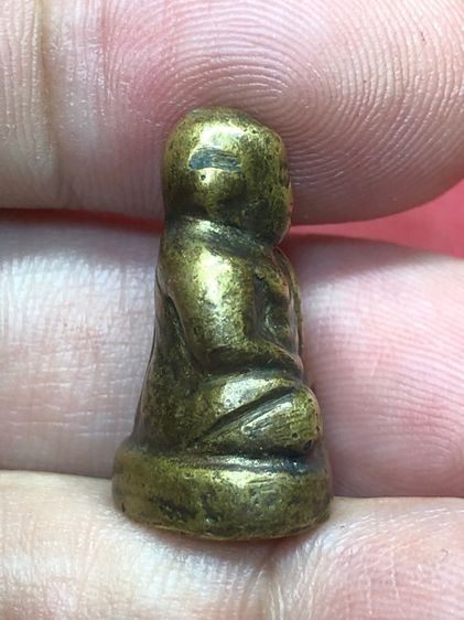 รูปหล่อหลวงพ่อเงินห้วยเขน รูปที่ 4