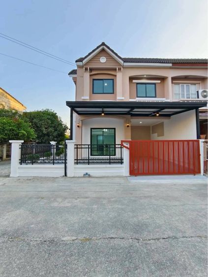 บ้านมือสองรีโนเวทสวยพร้อมอยู่