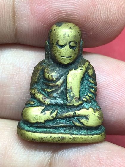 พระรูปหล่อหลวงพ่อเงิน รูปที่ 2