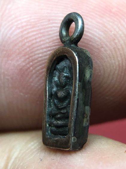 พระนาคปรกใบมะขามเนื้อเงินหลวงปู่ศุข รูปที่ 3