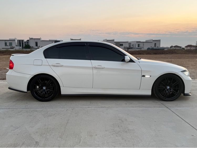 BMW Series 3 2007 318i Sedan เบนซิน ไม่ติดแก๊ส เกียร์อัตโนมัติ ขาว รูปที่ 2