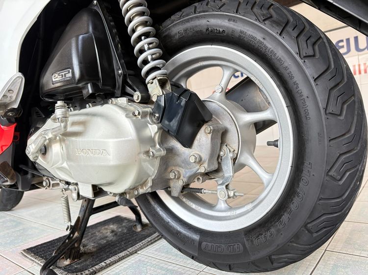 Honda Scoopy     วิ่ง 11,000 โล ปี 62 รูปที่ 7