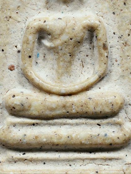 (สวยสุด)ให้เช่าบูชา มรดกบ้าน  พระสมเด็จวัดระฆัง พิมพ์เกศบัวตูม มีมวลสาร พิมพ์สวยคม สมบูรณ์ รูปที่ 9