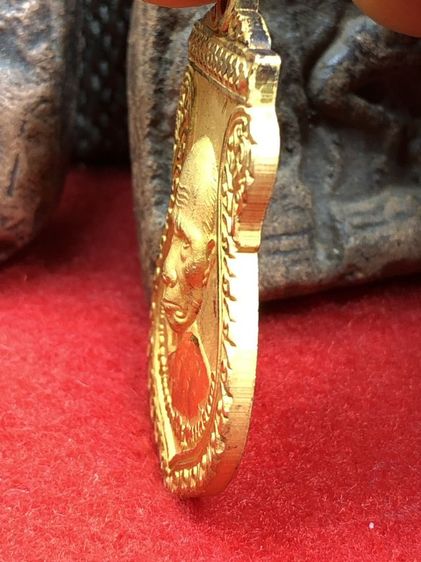 พระเก่าๆ เครื่องรางเก่าๆของสะสมยาวนานกว่า50ปีเเบ่งออกเเบ่งปันบูชาค่ะ โทรและline 088-8966466 รูปที่ 8