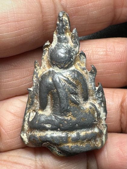 🙏พระพุทธสมาธิ ล.พ.ดำ วัดกุฎี ปราจีนบุรี ฝังเขี้ยวหมาป่า ปี 2432-2442 🙏พระสมเด็จทรงฉัตร หลังยันต์ วัดชิโนรส 2512 ล.พ.กวย ปลุกเสก องค์ละ1550 รูปที่ 7