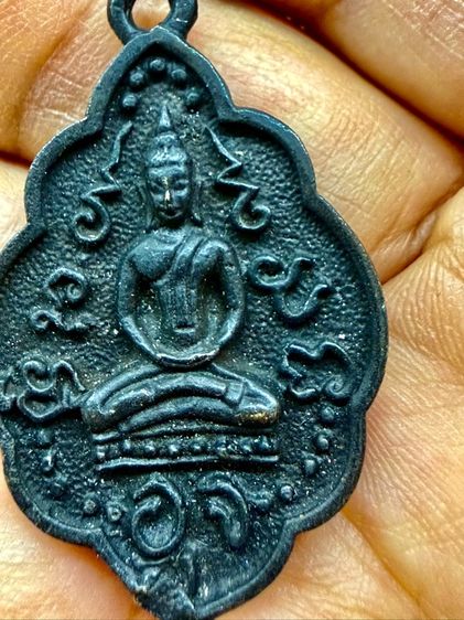 หลวงพ่อแก้ว วัดพวงมาลัย จ.สมุทรสงคราม เนื้อพระหล่อเก่าโบราณ สวยคม พระเก่าๆ พระเหมาๆบ้านๆ พระคนแก่เก่าๆเก็บ 