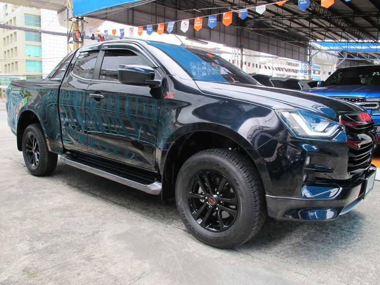 Isuzu D-MAX 2023 1.9 Hi-Lander X-Series Pickup ดีเซล ไม่ติดแก๊ส เกียร์ธรรมดา ดำ รูปที่ 3