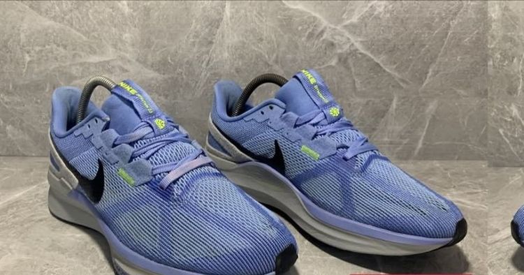 NIKE Structure 25 รองเท้าวิ่งขนาด 8.5(42)แท้ใช้งานมาไม่นานขาย800บาทรวมส่งEMsให้ด้วย