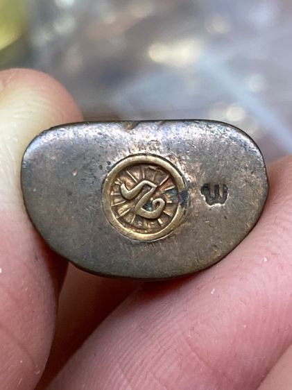 พระกริ่งมังกรทอง หลวงพ่อไพบูลย์ สุมังคโล วัดอนาลโย พะเยา พ.ศ.๒๕๓๐ เนื้อนวโลหะ กล่องเดิม สวยครับ รูปที่ 4