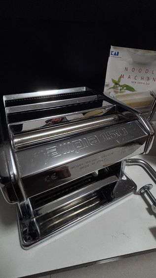 อุปกรณ์ในครัวอื่นๆ เครื่องรีดแป้งสำหรับทำพาสต้า หรือเส้นบะหมี่