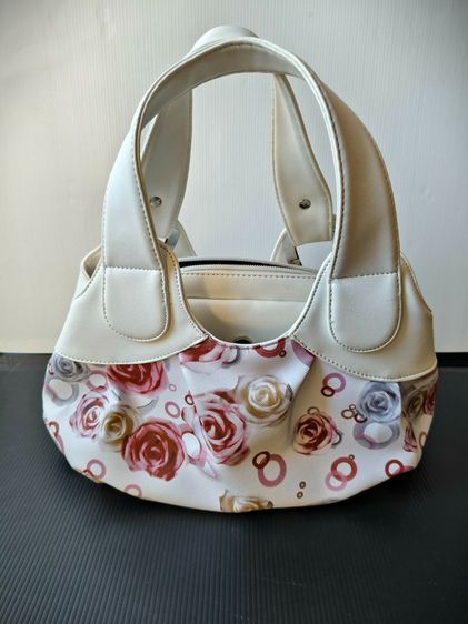 กระเป๋าถือแฟชั่น Marverlous สี White-Rose พร้อม SANRIO ที่ใส่บัตร สถาพดี  รูปที่ 4