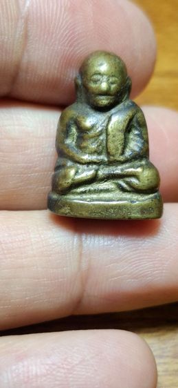 หลวงพ่อเงินวัดห้วยเขน