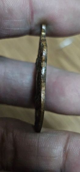 เหรียญ8รอบหลวงปู่ทิมวัดระหารไร่ ปี18 รูปที่ 8