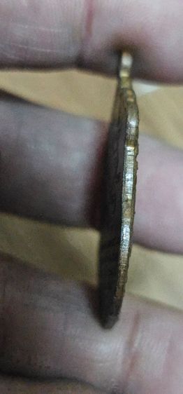 เหรียญ8รอบหลวงปู่ทิมวัดระหารไร่ ปี18 รูปที่ 10