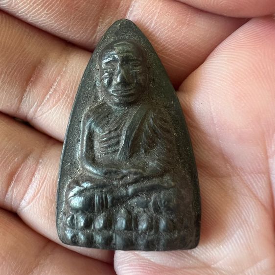 หลวงปู่ทวดหลังเตารีดวัดช้างให้ รูปที่ 3