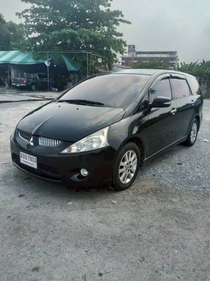 รถ Mitsubishi Space Wagon 2.4 GT สี ดำ