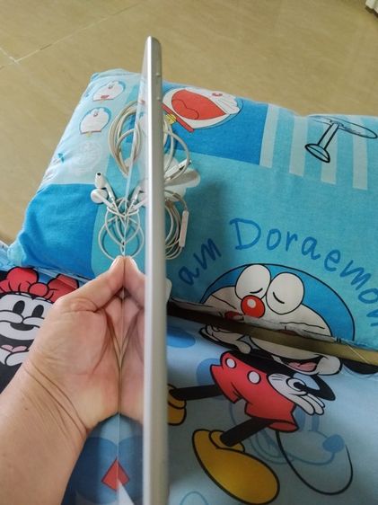 ipad gen6 sim wifi TH 128 สภาพเดิมๆ จอแท้ ทุกอย่างเดิมหมด ตำหนิ ลำโพงไม่ดัง ต้องใช้หูฟัง ios 17.10 แบตยังทนใช้ได้ทั้งวัน รูปที่ 5