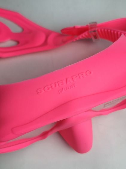 ขาย Mask SCUBAPRO รุ่น ghost สีชมพูครับ สภาพใหม่เอี่ยม 