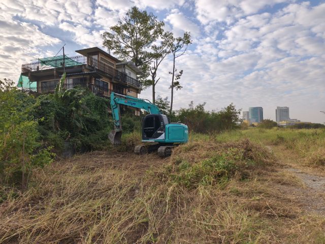 รับถางป่าทำแนวกันไฟ รอบกำแพง เดินถึงกันได้ ถางป่าทำรังวัด รูปที่ 6