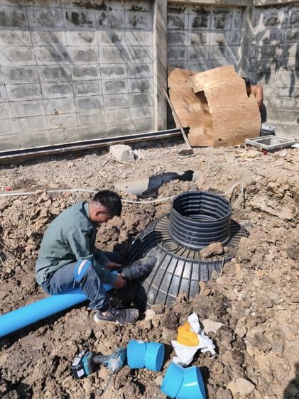 ช่างวางถังแซท บริการขุดท่อวางท่อ วางถังบำบัดน้ำเสีย วางถังแชท เชื่อมท่อวางระบบสุขาภิบาล รูปที่ 3