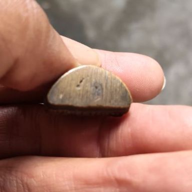 รูปหล่อพ่อเดิม รูปที่ 4