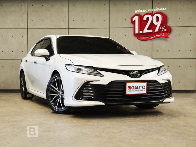 Toyota Camry 2025 2.5 Premium Sedan เบนซิน ไม่ติดแก๊ส เกียร์อัตโนมัติ ขาว