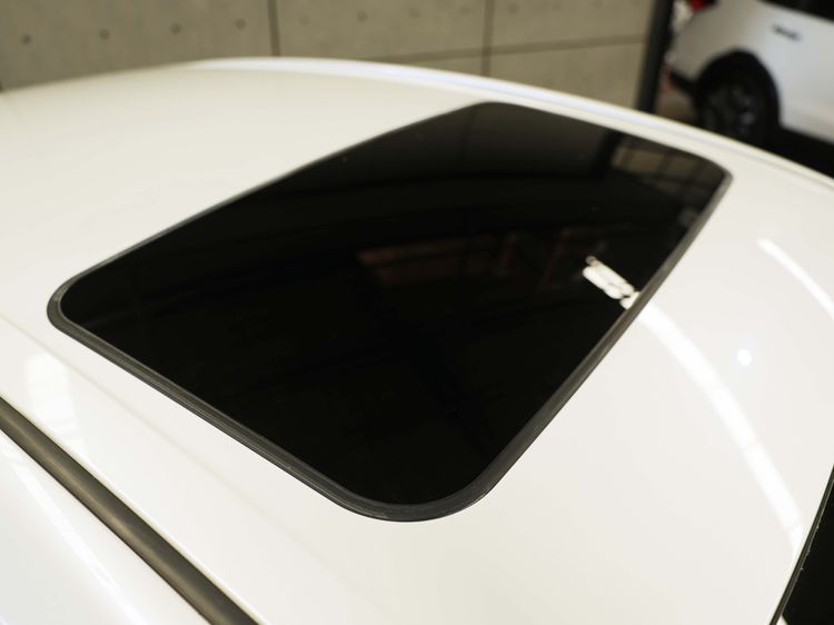 Toyota Camry 2025 2.5 Premium Sedan เบนซิน ไม่ติดแก๊ส เกียร์อัตโนมัติ ขาว รูปที่ 3