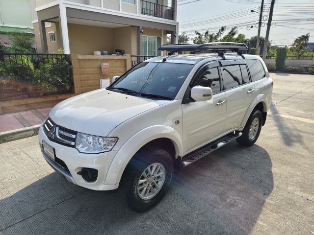 Mitsubishi Pajero Sport 2015 2.5 GLS ดีเซล ไม่ติดแก๊ส เกียร์อัตโนมัติ ขาว รูปที่ 2