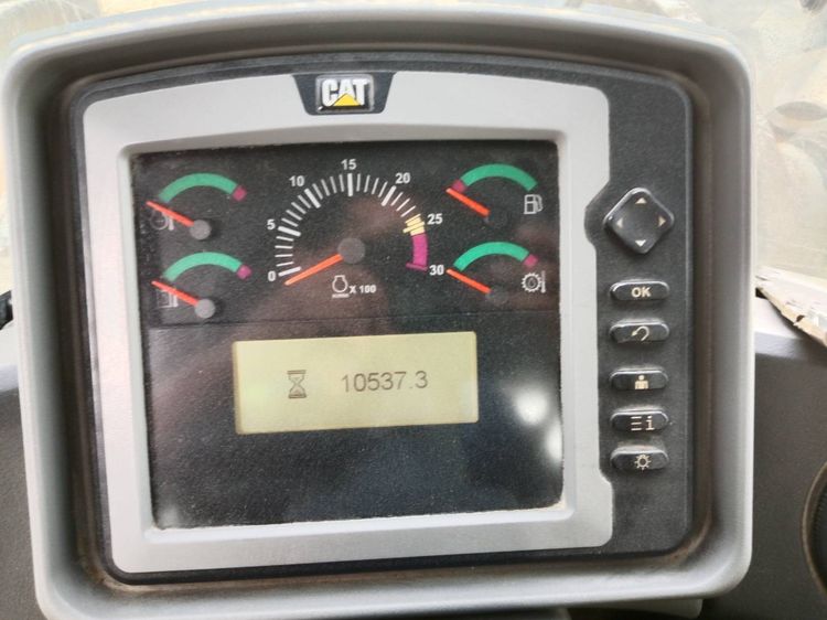 ขายด่วน รถตัก CAT มือสอง เจ้าของขายเอง  สภาพนางฟ้า ดูแลเช็คระยะตลอด ใช้งานต่อได้ทันที รูปที่ 3