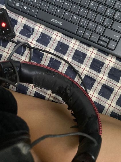 ขายหูฟังตัวนี้ ตำหนิตามภาพครับ นัดรับบิ๊กซีอิสรภาพ รูปที่ 2