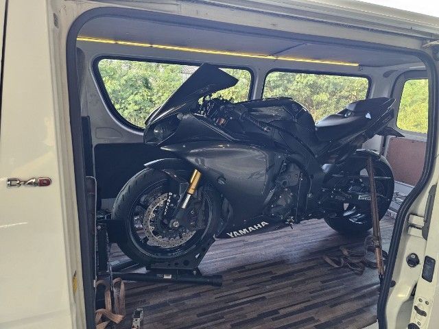 yamaha r1 2014 รูปที่ 2