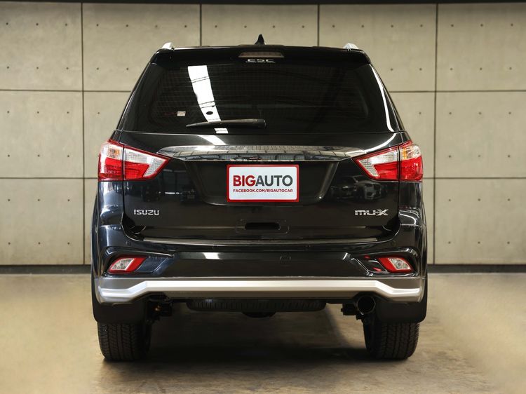 Isuzu MU-X 2018 3.0 The Iconic Utility-car ดีเซล ไม่ติดแก๊ส เกียร์อัตโนมัติ ดำ รูปที่ 4