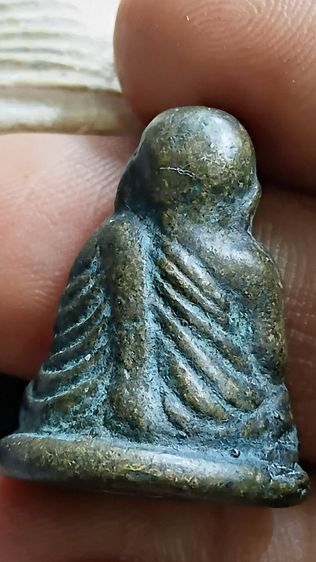 รูปหล่อหลวงพ่อเงิน ตาม ภาพ รูปที่ 6