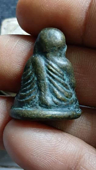 รูปหล่อหลวงพ่อเงิน ตาม ภาพ รูปที่ 3