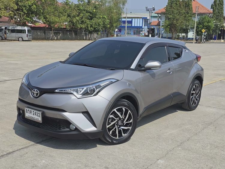 Toyota C-HR 2018 1.8 Hybrid Mid Utility-car เบนซิน ไม่ติดแก๊ส เกียร์อัตโนมัติ เทา รูปที่ 2