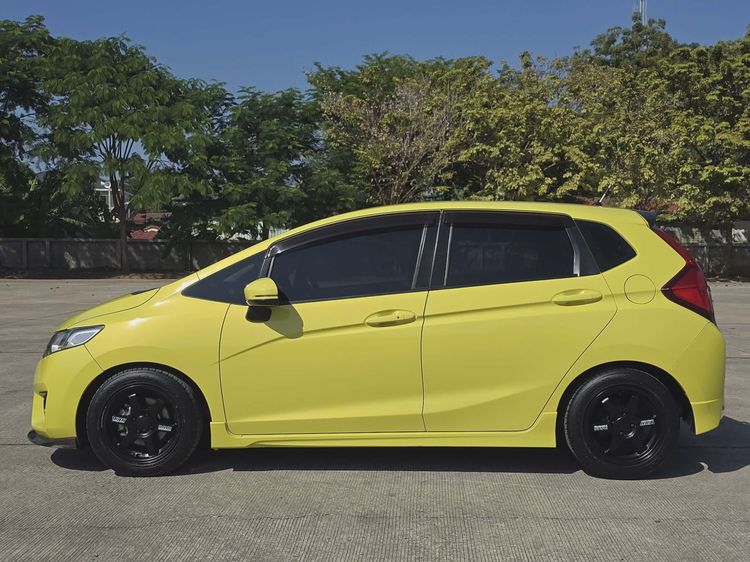 Honda Jazz 2015 1.5 SV i-VTEC Sedan เบนซิน ไม่ติดแก๊ส เกียร์อัตโนมัติ เหลือง รูปที่ 3