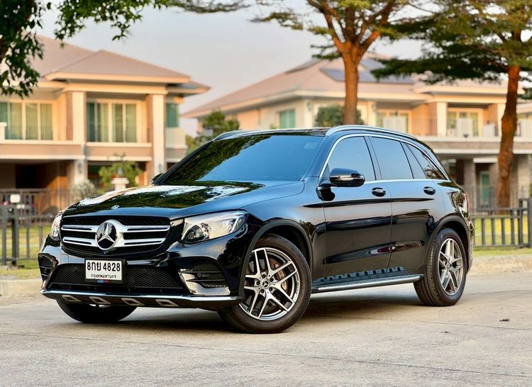 รถ Mercedes-Benz GLC-Class GLC250d สี ดำ