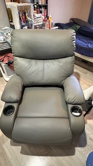 เทา หนัง 1 ที่นั่ง  เก้าอี้โซฟา ปรับนอนได้  โซฟาพักผ่อน เก้าอี้พักผ่อน  พักผ่อนได้สบาย มีที่วางแก้วน้ำ