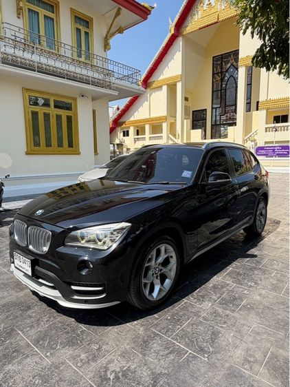 BMW X1 2015 2.0 sDrive18i xLine เบนซิน เกียร์อัตโนมัติ ดำ รูปที่ 3