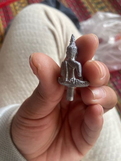 พระยอดธงรุ่นเสาร์5ปี2000 รูปที่ 2