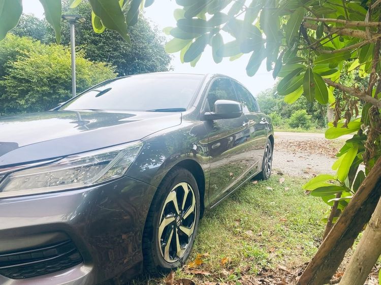 Honda Accord 2017 2.0 E Sedan เบนซิน ไม่ติดแก๊ส เกียร์อัตโนมัติ เทา รูปที่ 3