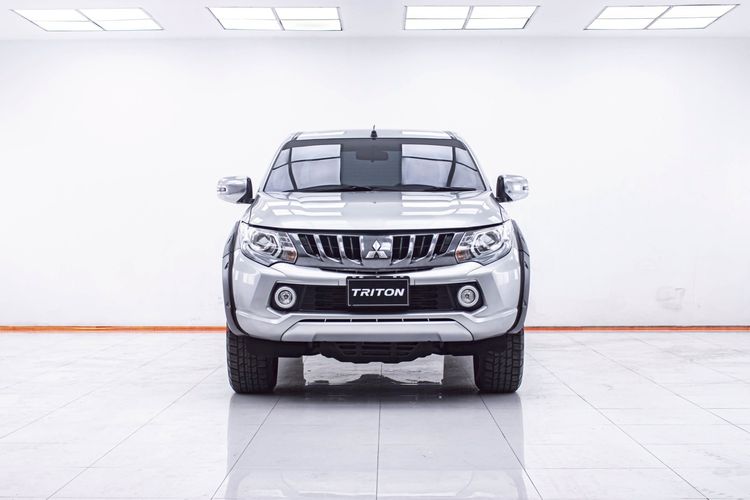 Mitsubishi Triton 2017 2.4 GLS Plus Pickup ดีเซล ไม่ติดแก๊ส เกียร์ธรรมดา เทา รูปที่ 4