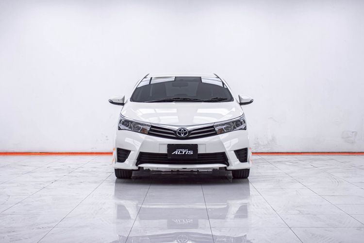 Toyota Altis 2015 1.8 Esport Sedan เบนซิน ไม่ติดแก๊ส เกียร์อัตโนมัติ ขาว รูปที่ 4